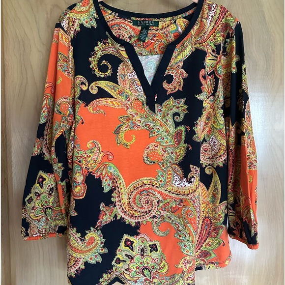 FINAL PRICE PRIOR TO DONATION
Ralph Lauren paisley top L - Picture 3 of 4